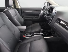 Mitsubishi Outlander - 2019