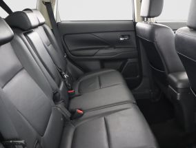 Mitsubishi Outlander - 2019