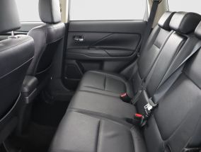 Mitsubishi Outlander - 2019