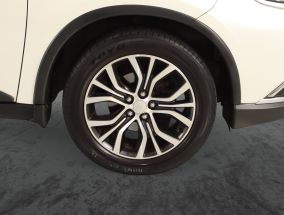 Mitsubishi Outlander - 2019