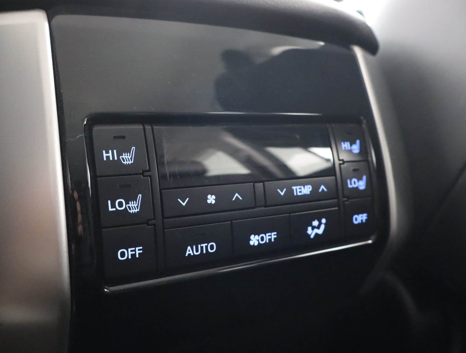 Toyota Land Cruiser - 2021