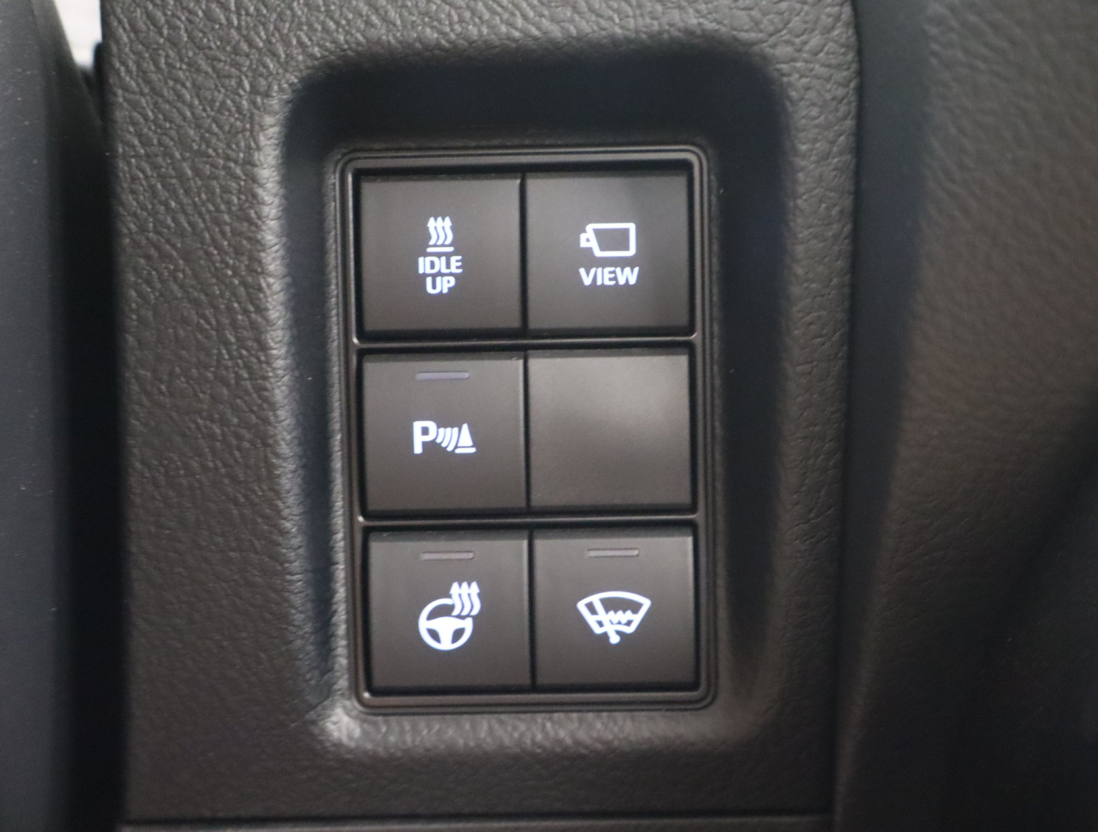 Toyota Land Cruiser - 2021