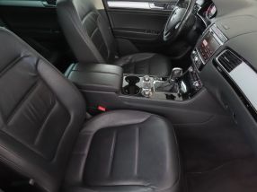 Volkswagen Touareg - 2016