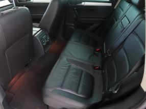 Volkswagen Touareg - 2016