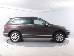 Volkswagen Touareg - 2016