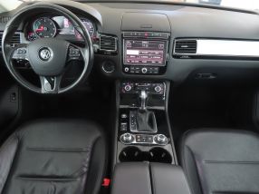 Volkswagen Touareg - 2016