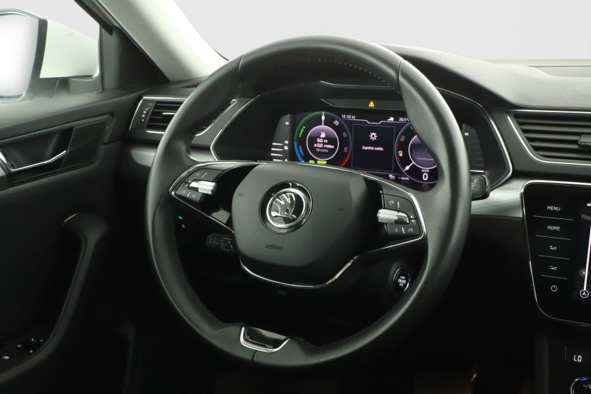 Škoda Superb, 2021