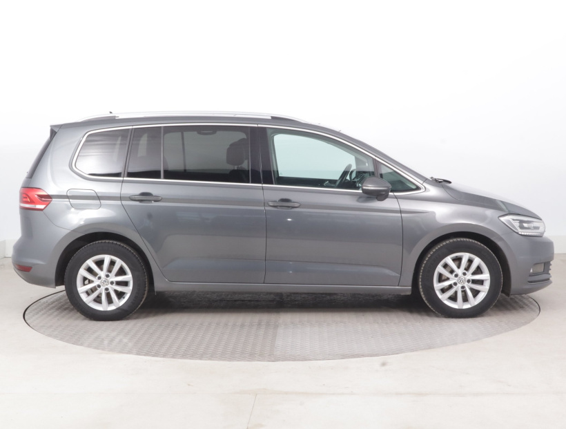 Volkswagen Touran, 2019