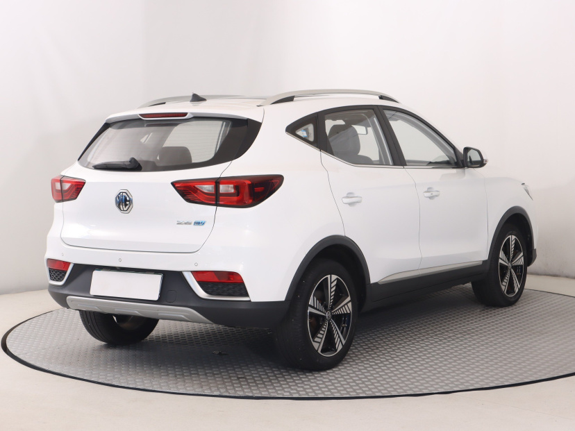 MG ZS SUV, 2021
