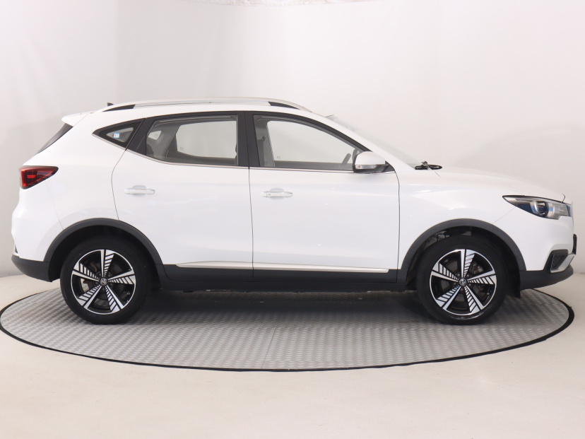 MG ZS SUV, 2021