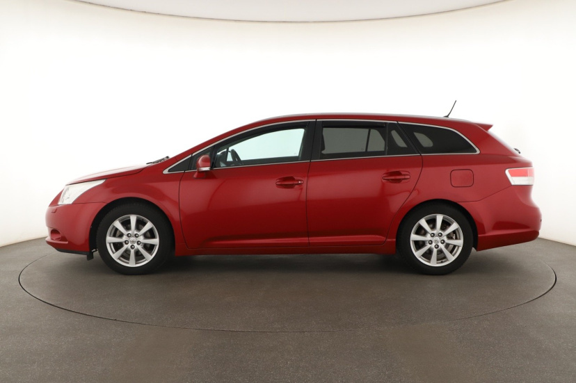 Toyota Avensis, 2009