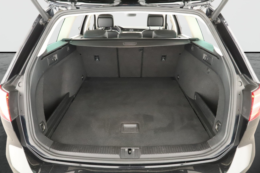 Volkswagen Passat, 2019