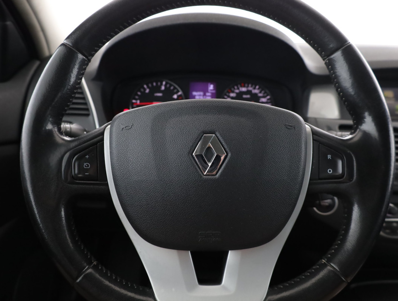 Renault Laguna, 2011