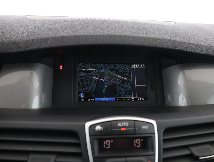 Renault Laguna, 2011
