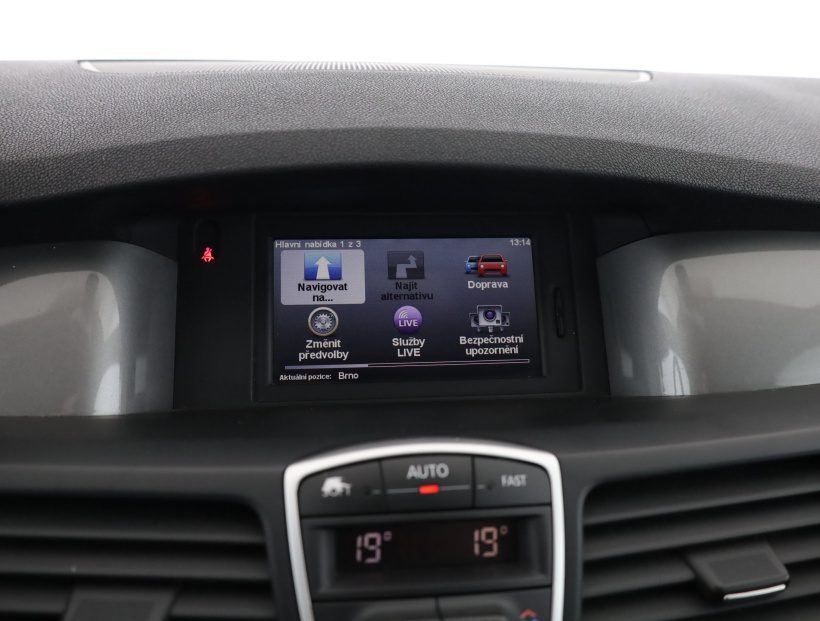Renault Laguna, 2011
