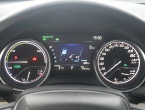 Toyota Camry - 2019