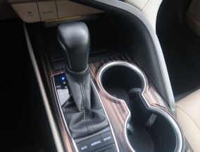Toyota Camry - 2019