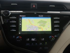 Toyota Camry - 2019