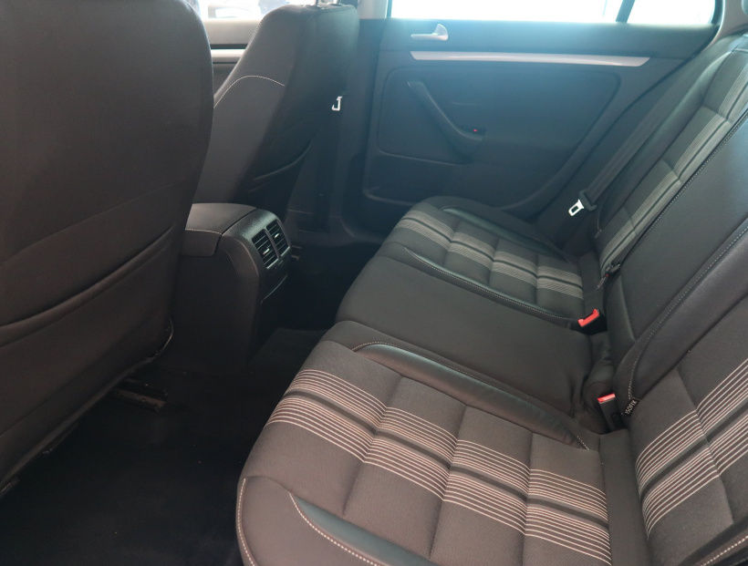 Volkswagen Golf, 2012