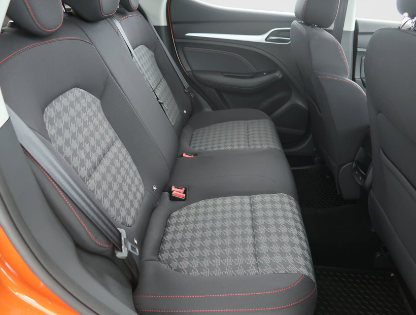 MG ZS SUV, 2025