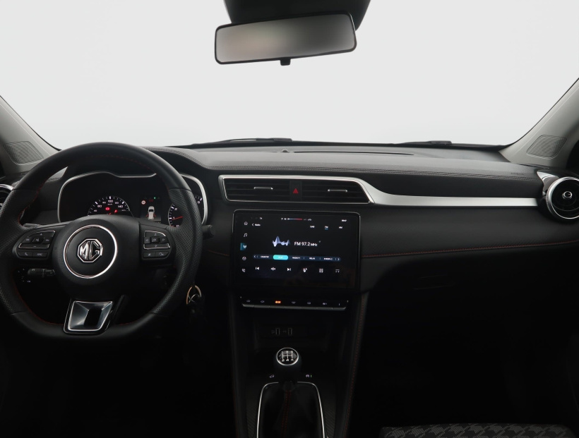 MG ZS SUV, 2025