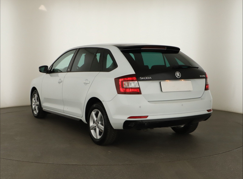 Škoda Rapid Spaceback, 2015