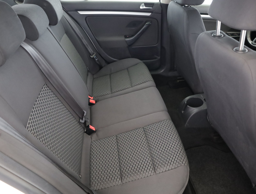 Volkswagen Golf, 2010
