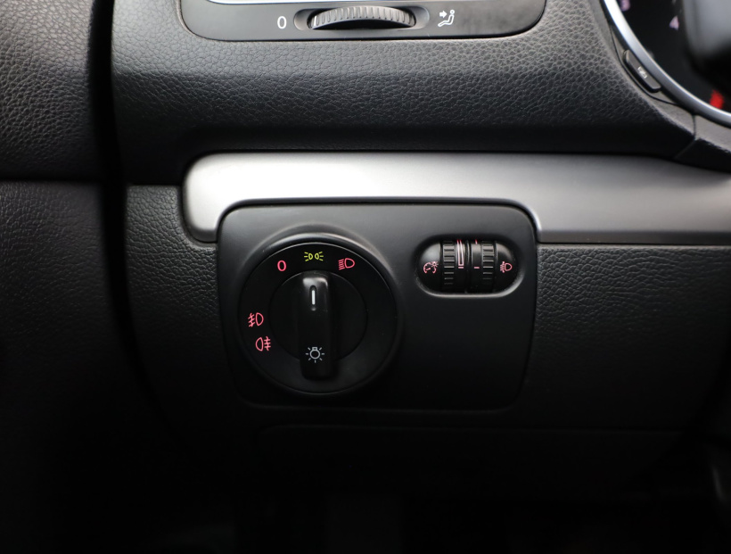 Volkswagen Golf, 2010