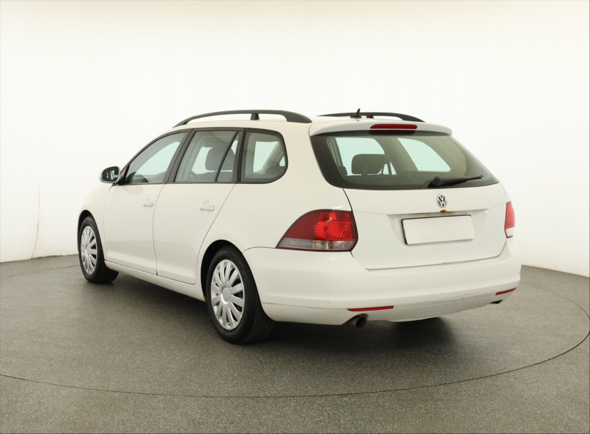 Volkswagen Golf, 2010