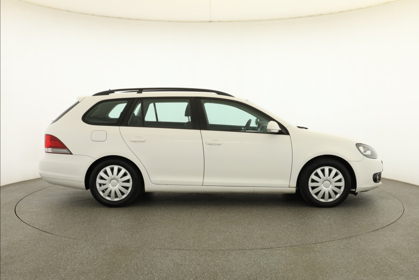 Volkswagen Golf, 2010