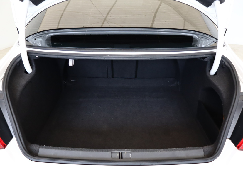 Volkswagen Passat CC, 2010