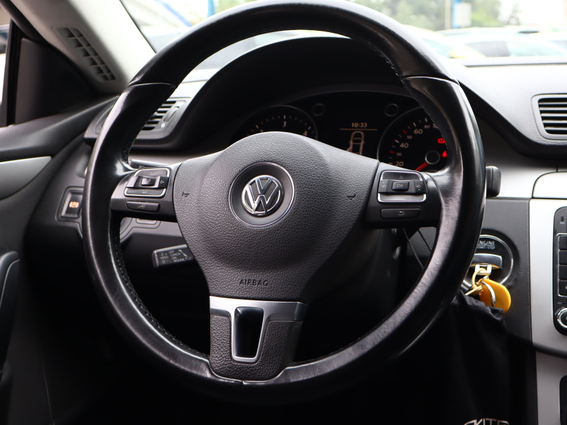 Volkswagen Passat CC, 2010