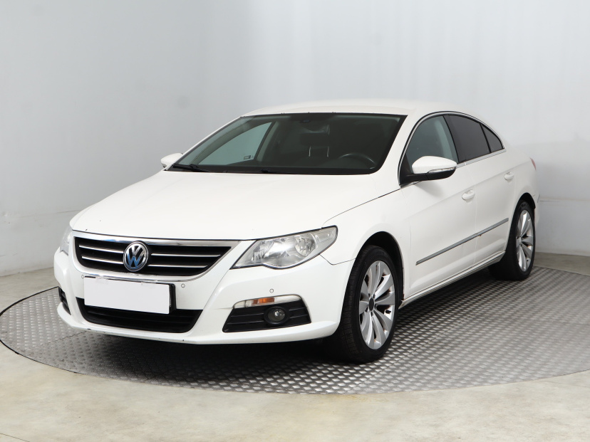 Volkswagen Passat CC, 2010