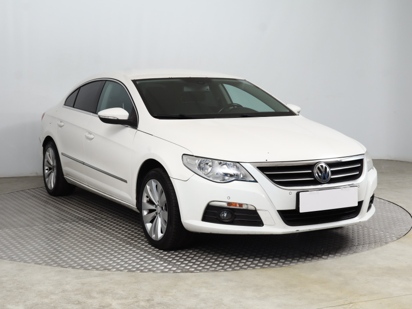 Volkswagen Passat CC, 2010