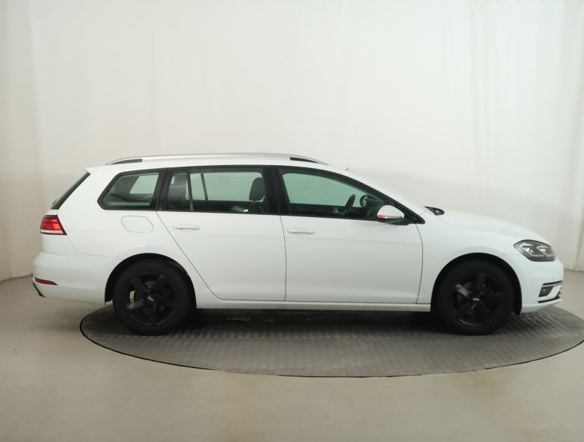 Volkswagen Golf, 2017