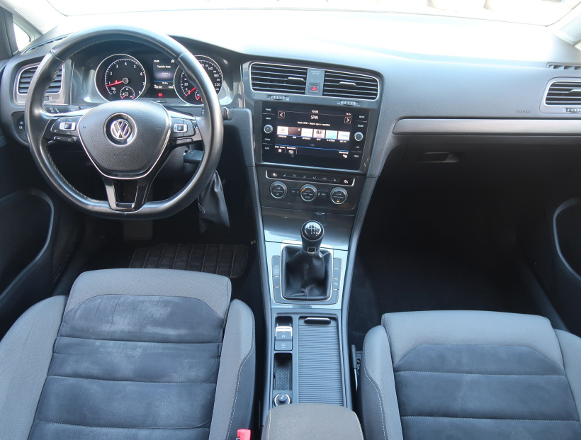 Volkswagen Golf, 2017