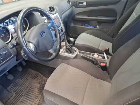 Ford Focus - 2010