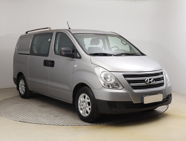 Hyundai H-1 2013