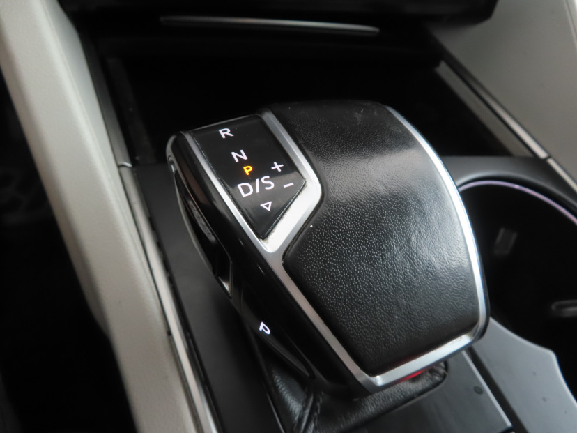 Volkswagen Touareg, 2018