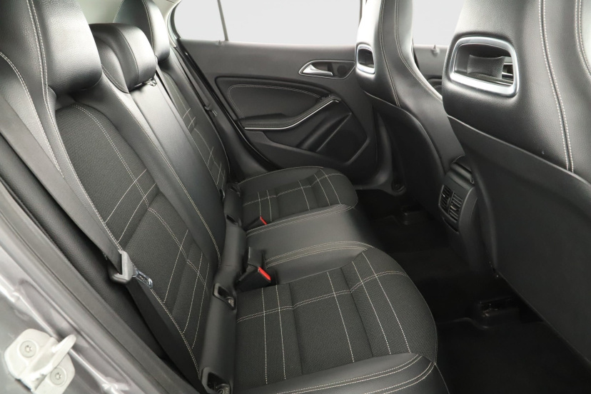 Mercedes-Benz GLA, 2014