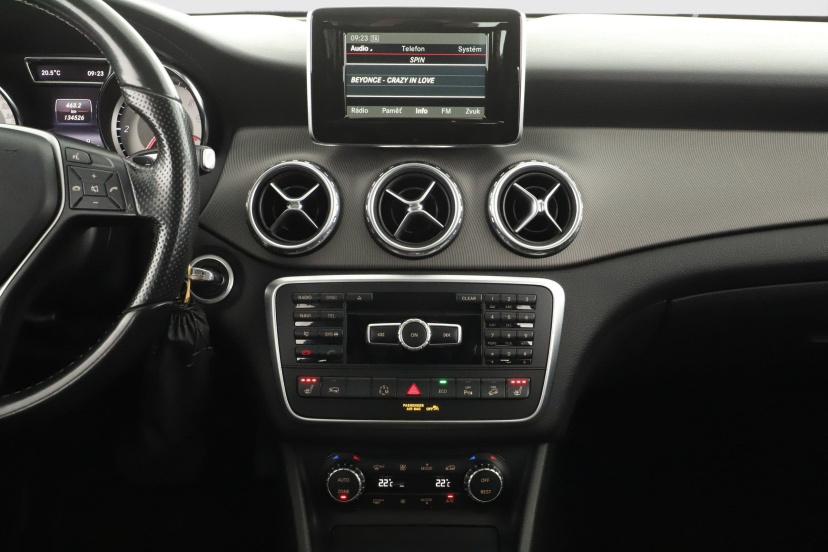 Mercedes-Benz GLA, 2014