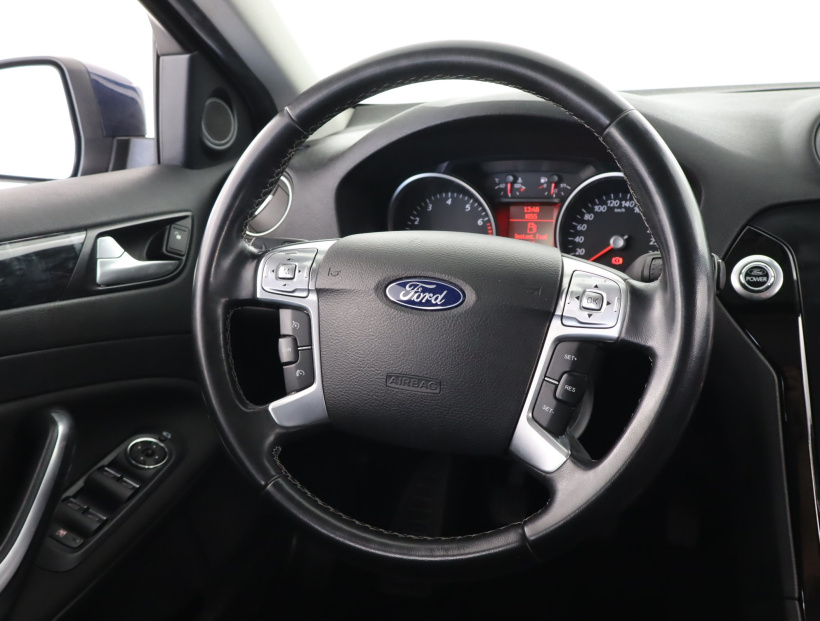 Ford Mondeo, 2011