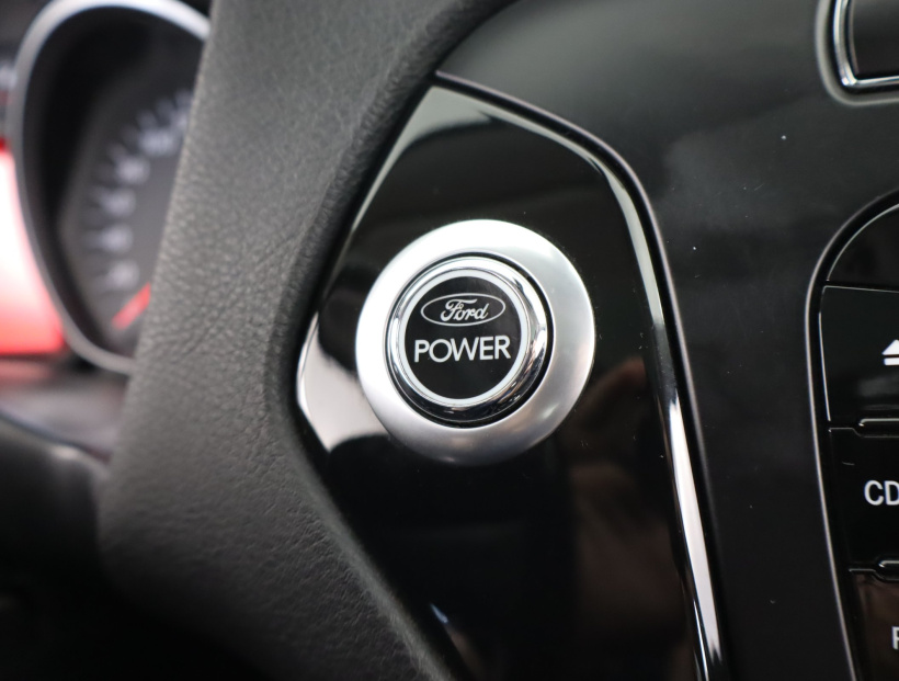 Ford Mondeo, 2011