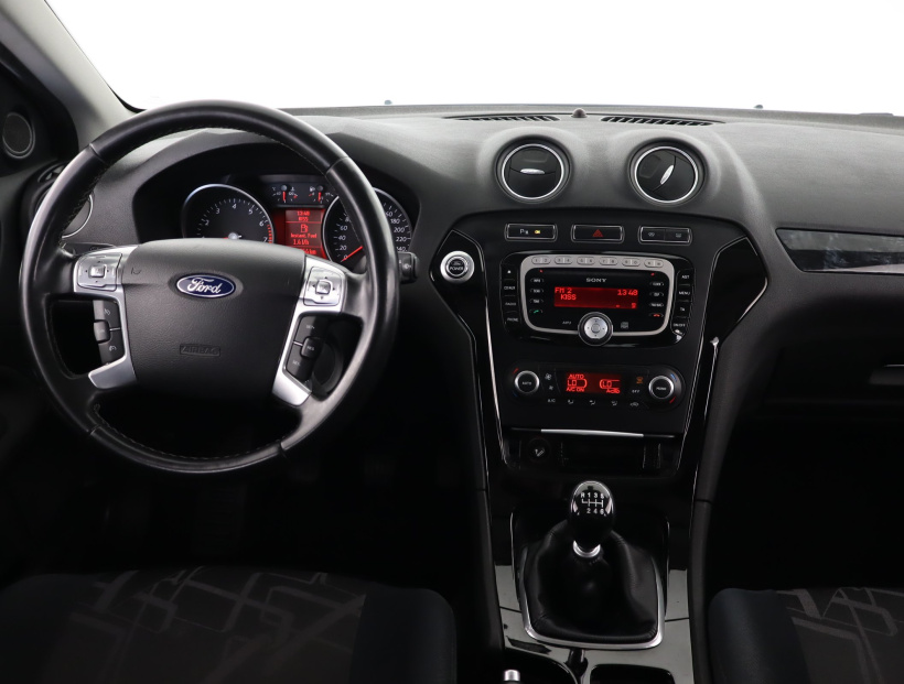 Ford Mondeo, 2011