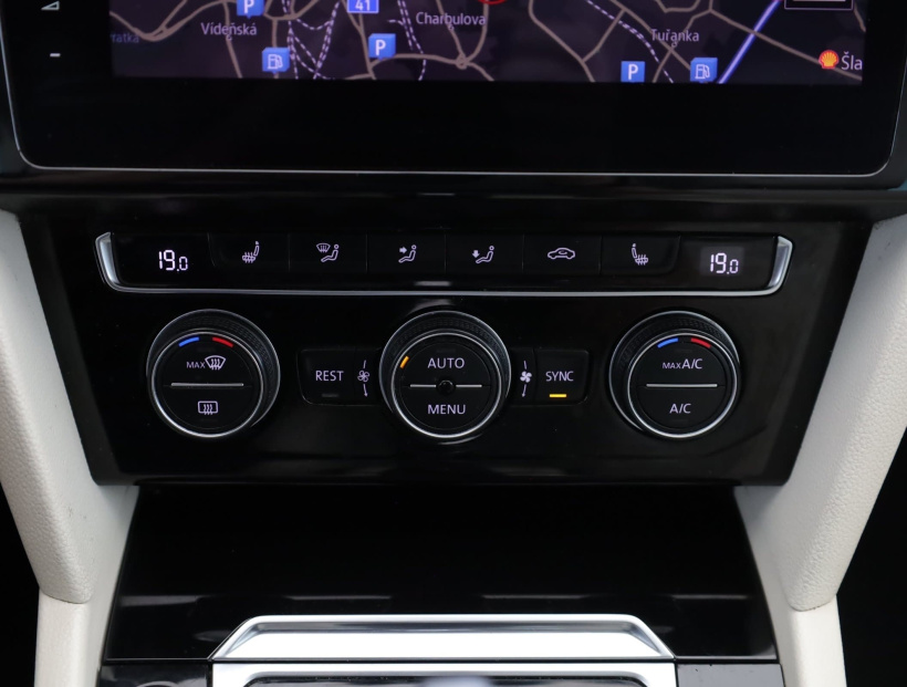Volkswagen Passat, 2018