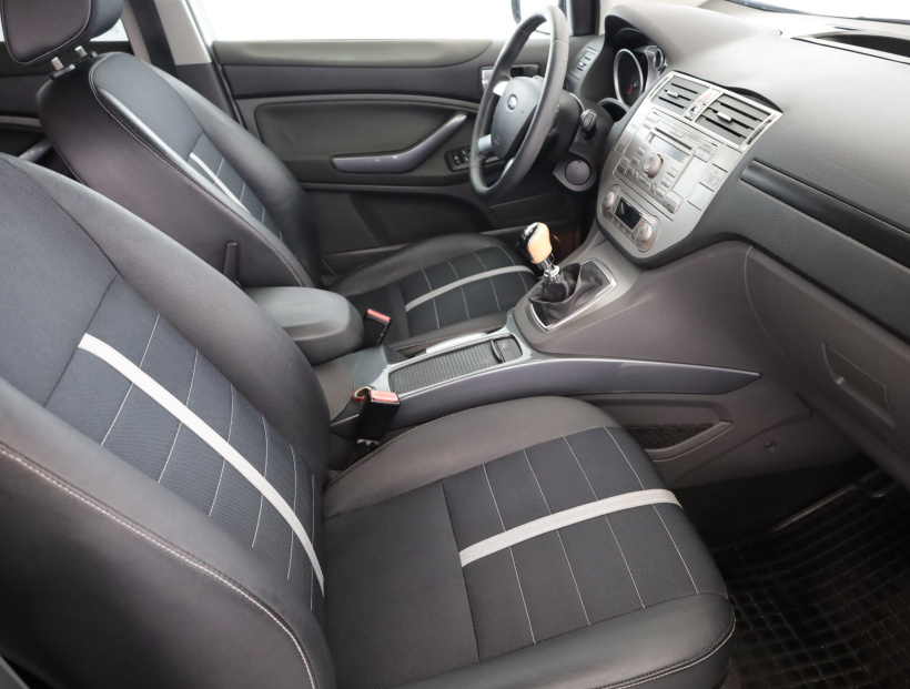 Ford Kuga, 2011