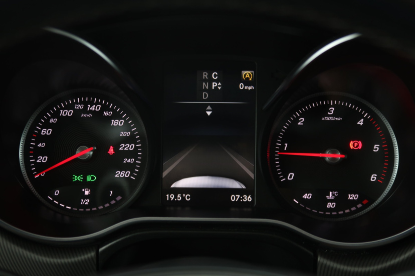 Mercedes-Benz V, 2015