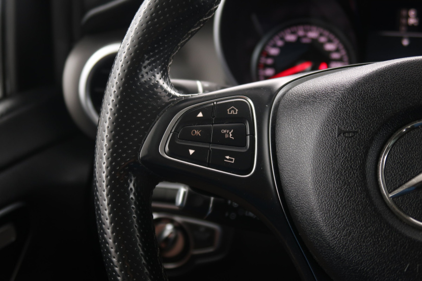 Mercedes-Benz V, 2015