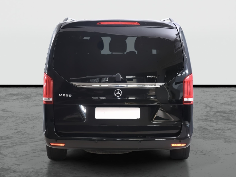 Mercedes-Benz V, 2015