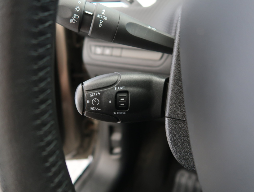 Peugeot 2008, 2016